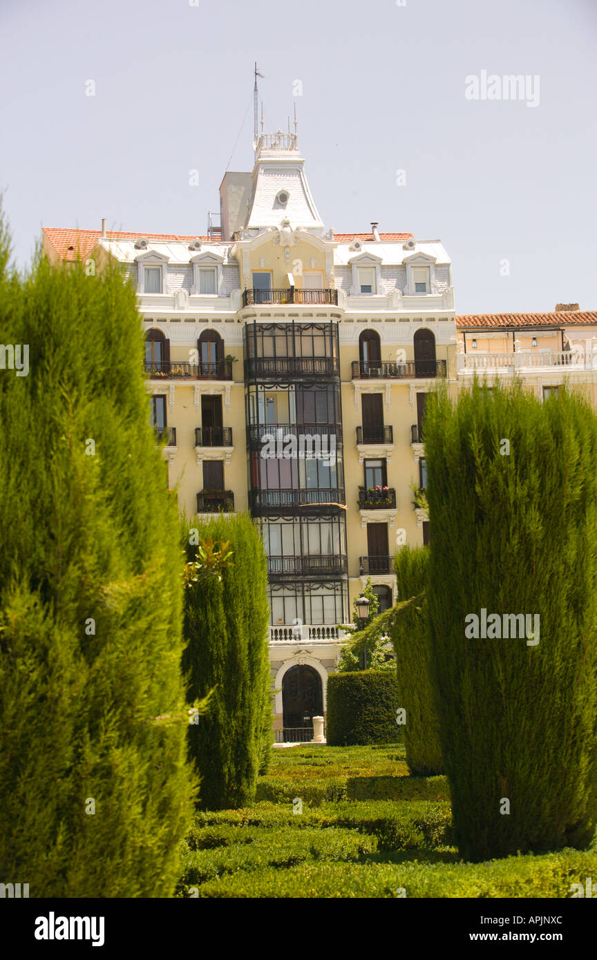 Gärten außerhalb der Palacio Real Madrid Spanien Stockfoto