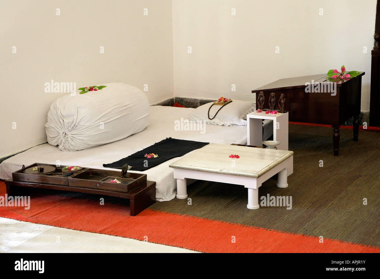 Gandhis Schlafzimmer in das Gandhi-Museum, Delhi, Uttar Pradesh, Indien Stockfoto