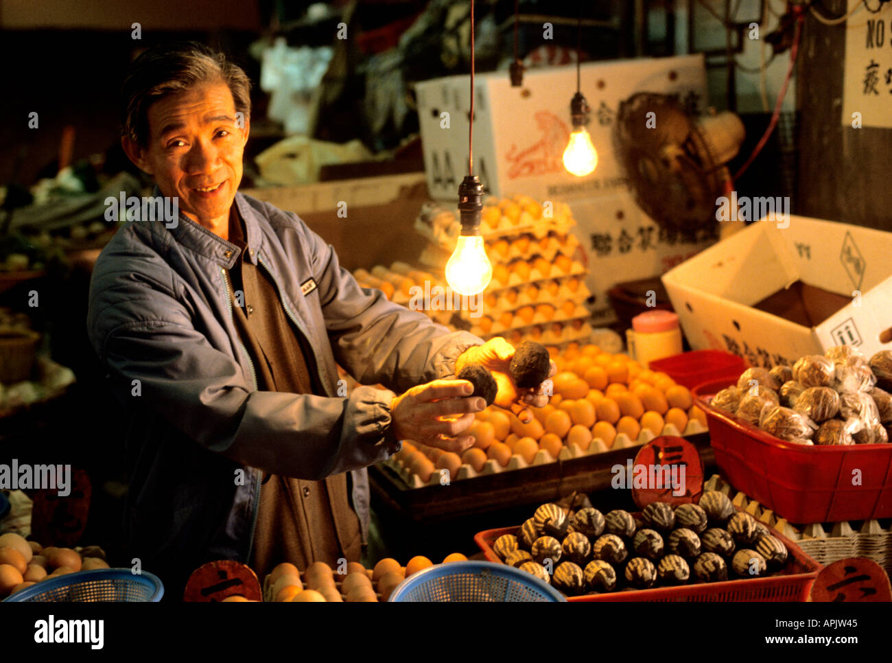 China chinesische Hong Kong Market Eiern Ei Mann Stockfoto