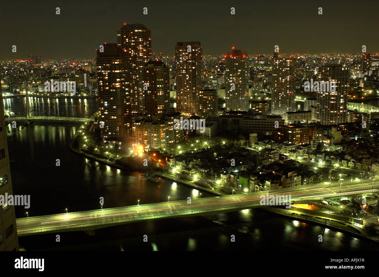 Bucht von Tokio bei Nacht Stockfoto