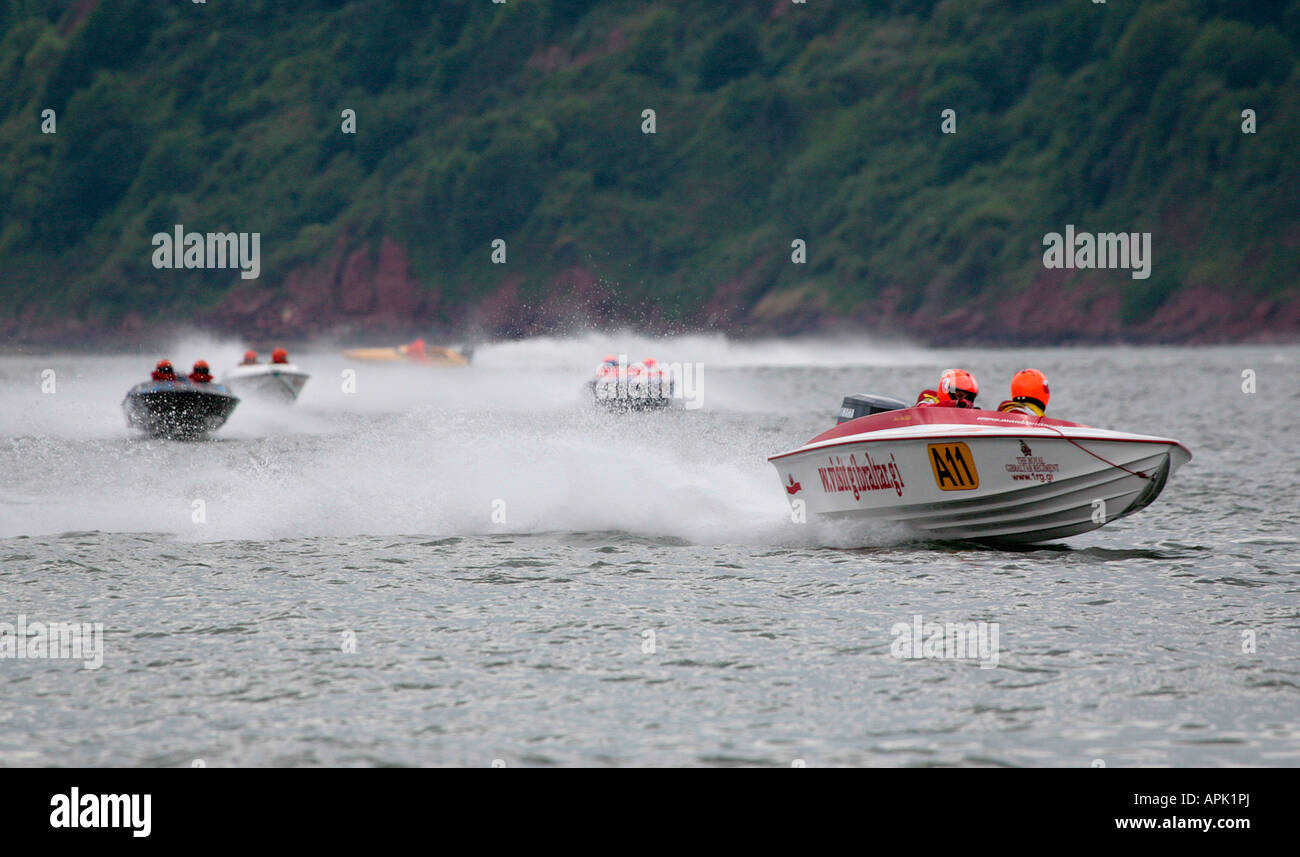 Offshore-Rundstreckenrennen Powerboat Racing an Teignmouth in England Stockfoto