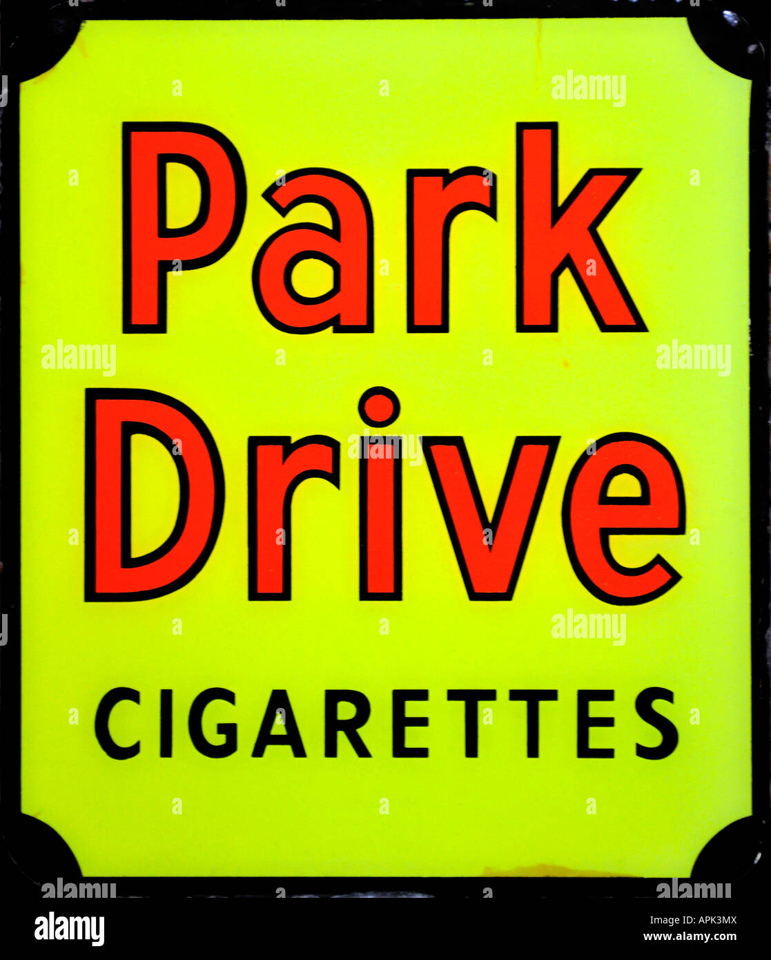 Glas-Park-Antrieb Zigaretten Shop Display Zeichen nur zu redaktionellen Zwecken Stockfoto