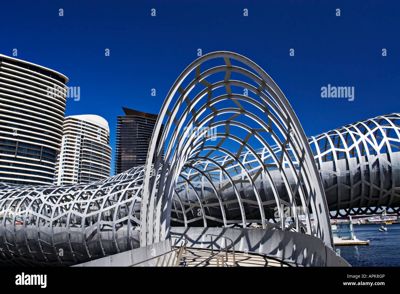 Malerischen Melbourne / Webb Bridge in den sanierten Melbourne Docklands, Victoria Australien. Stockfoto