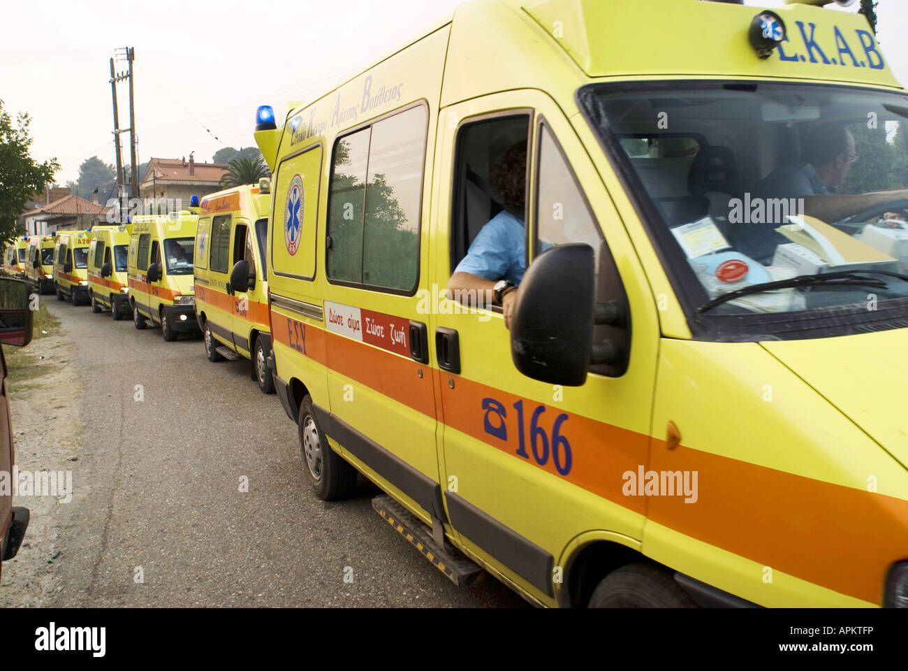 Waldbrände in Griechenland im Sommer 2007, Krankenwagen, Griechenland, Peloponnes, Olympia Stockfoto