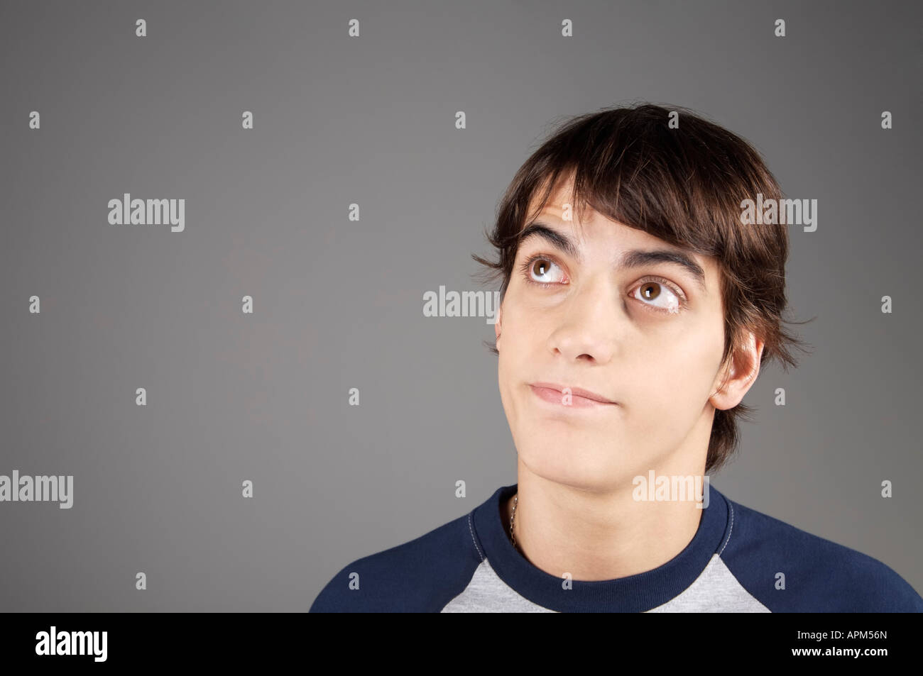 Teenager, Studio-Porträt Stockfoto