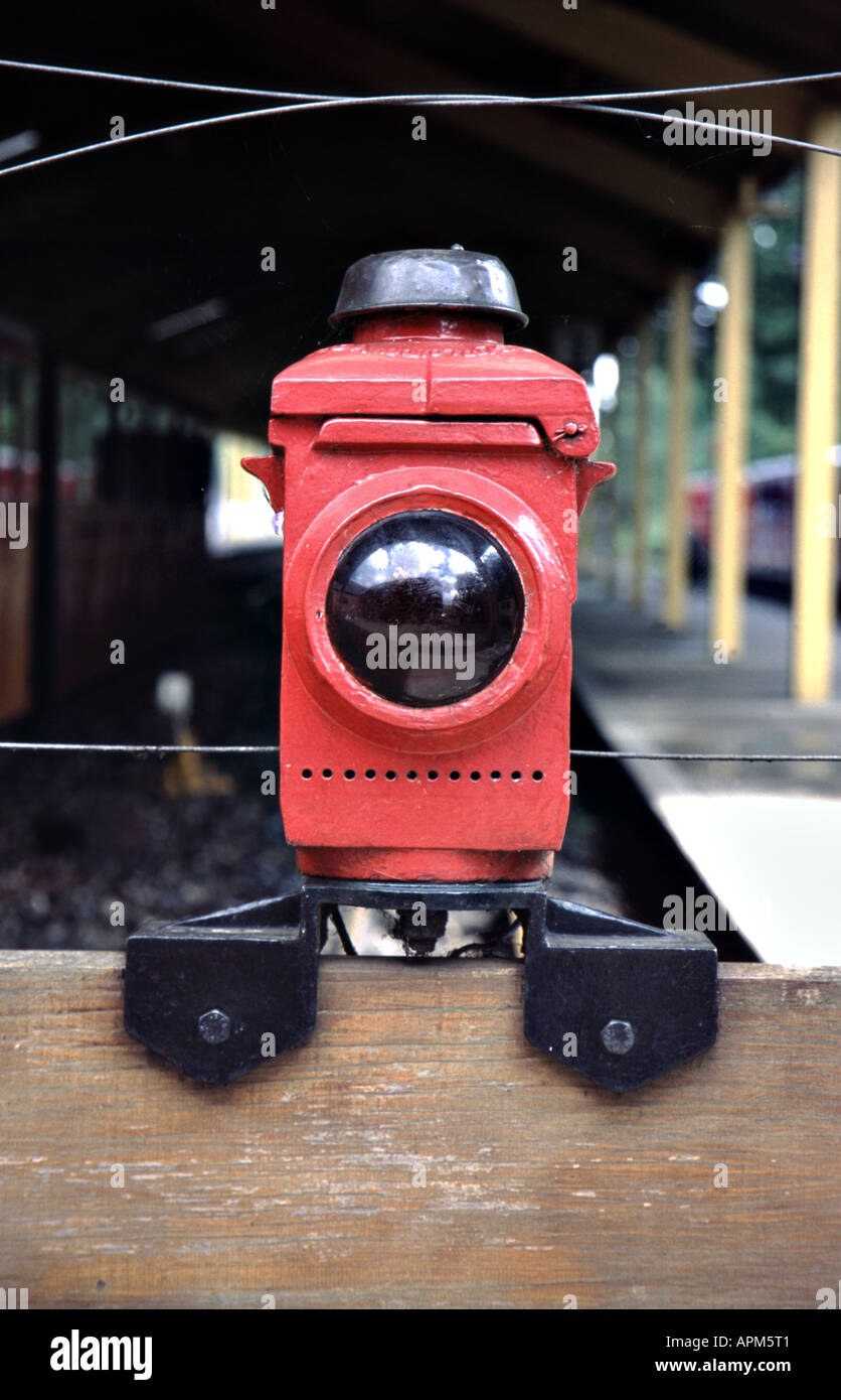 Old Fashioned Railway Station Lampe Bure Valley Railway Norfolk Stockfoto