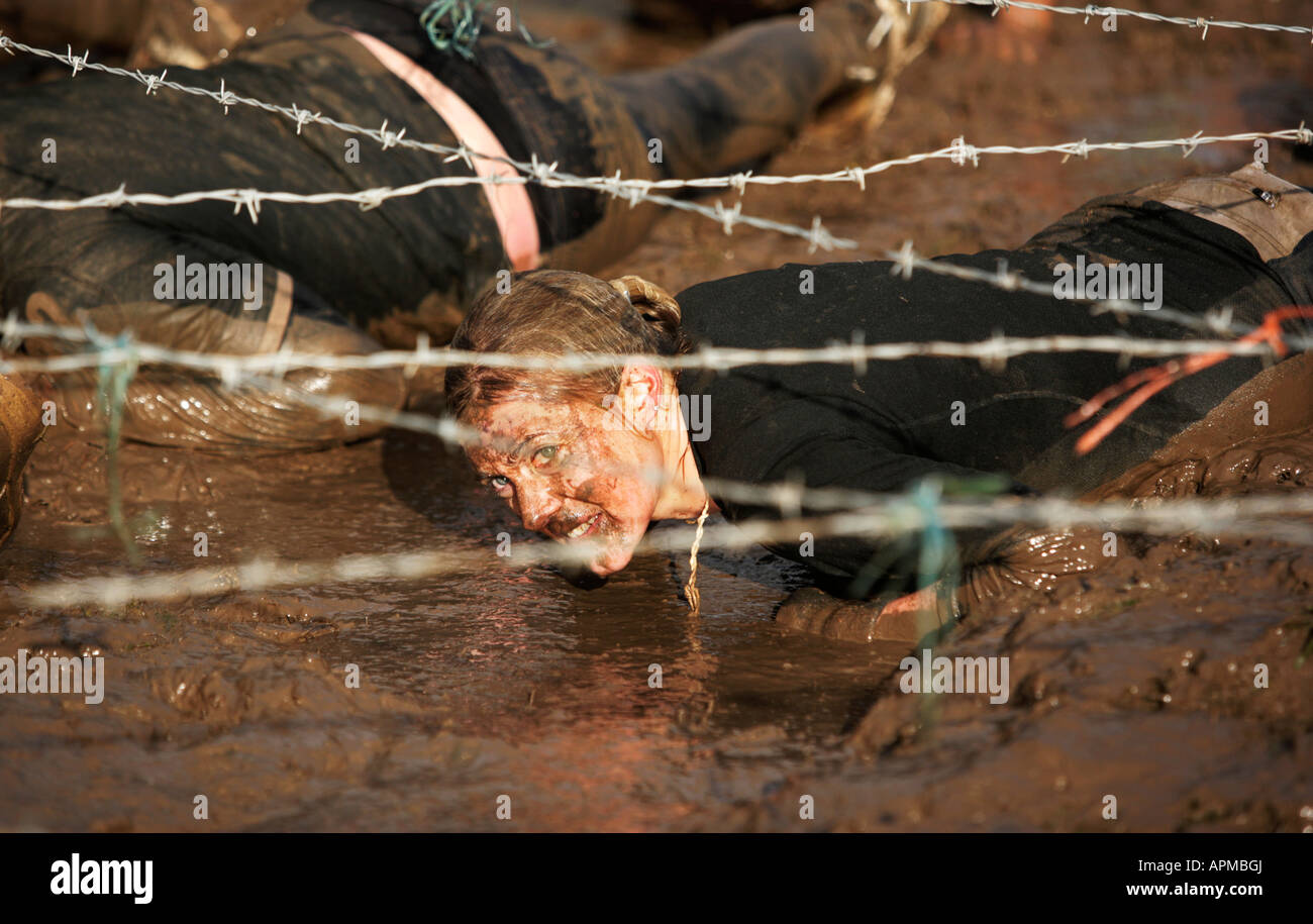 Wettbewerber in der große Kerl Herausforderung in Wolverhampton UK Stockfoto