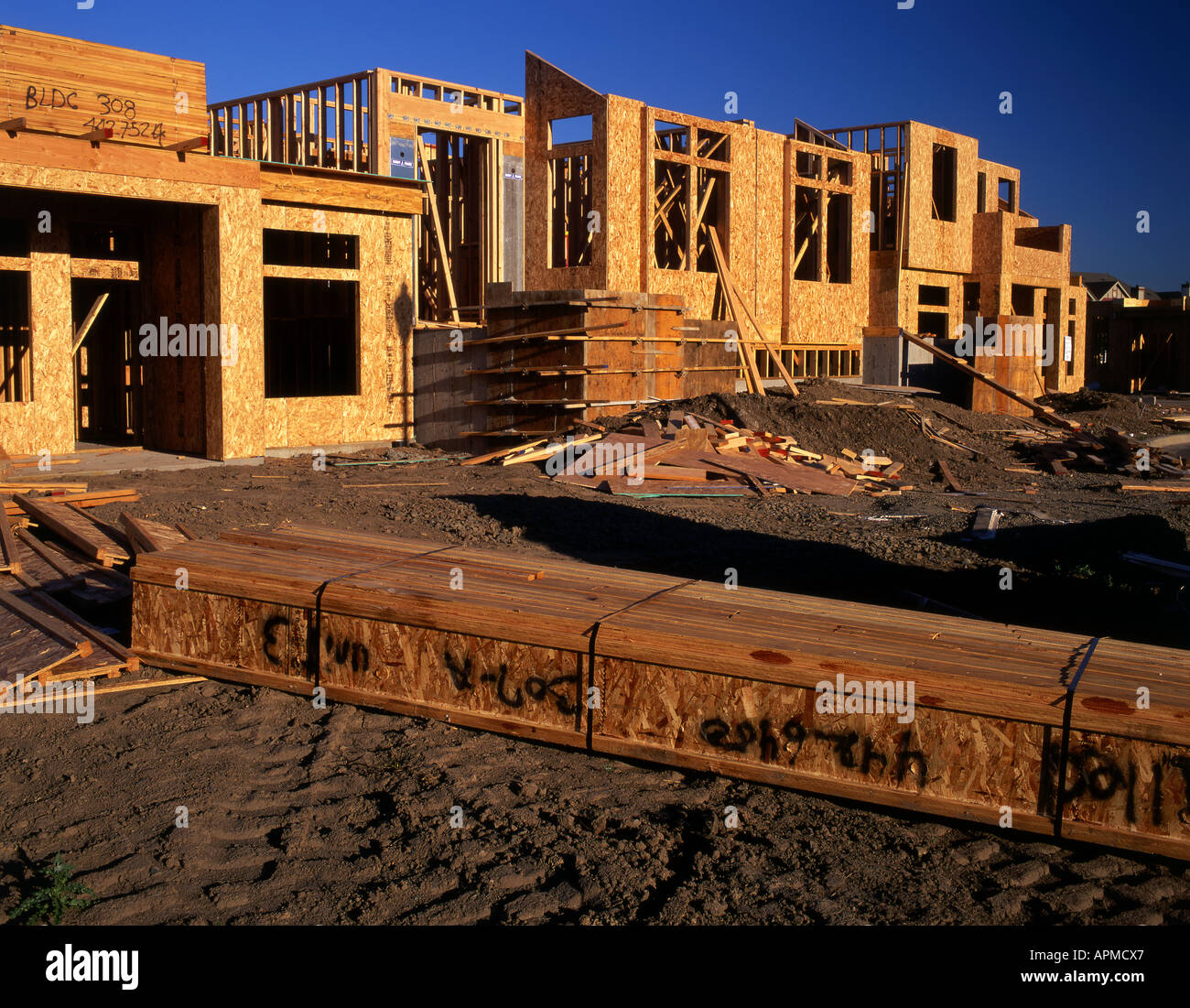 Neubau von Wohnprojekten weiter in der Gegend von Portland boomt. Stockfoto