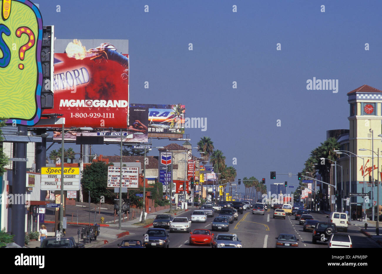 Pkw-Verkehr am Sunset Boulevard in Hollywood Los Angeles Kalifornien USA Stockfoto