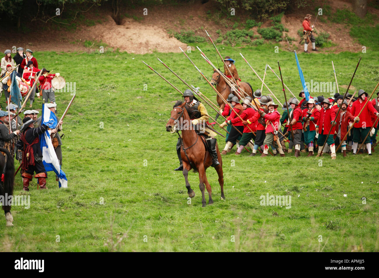 Ein Bürgerkrieg-Re-Enactment in Sandbach Cheshire England durch die Sealed Knot Gesellschaft durchgeführt. Stockfoto