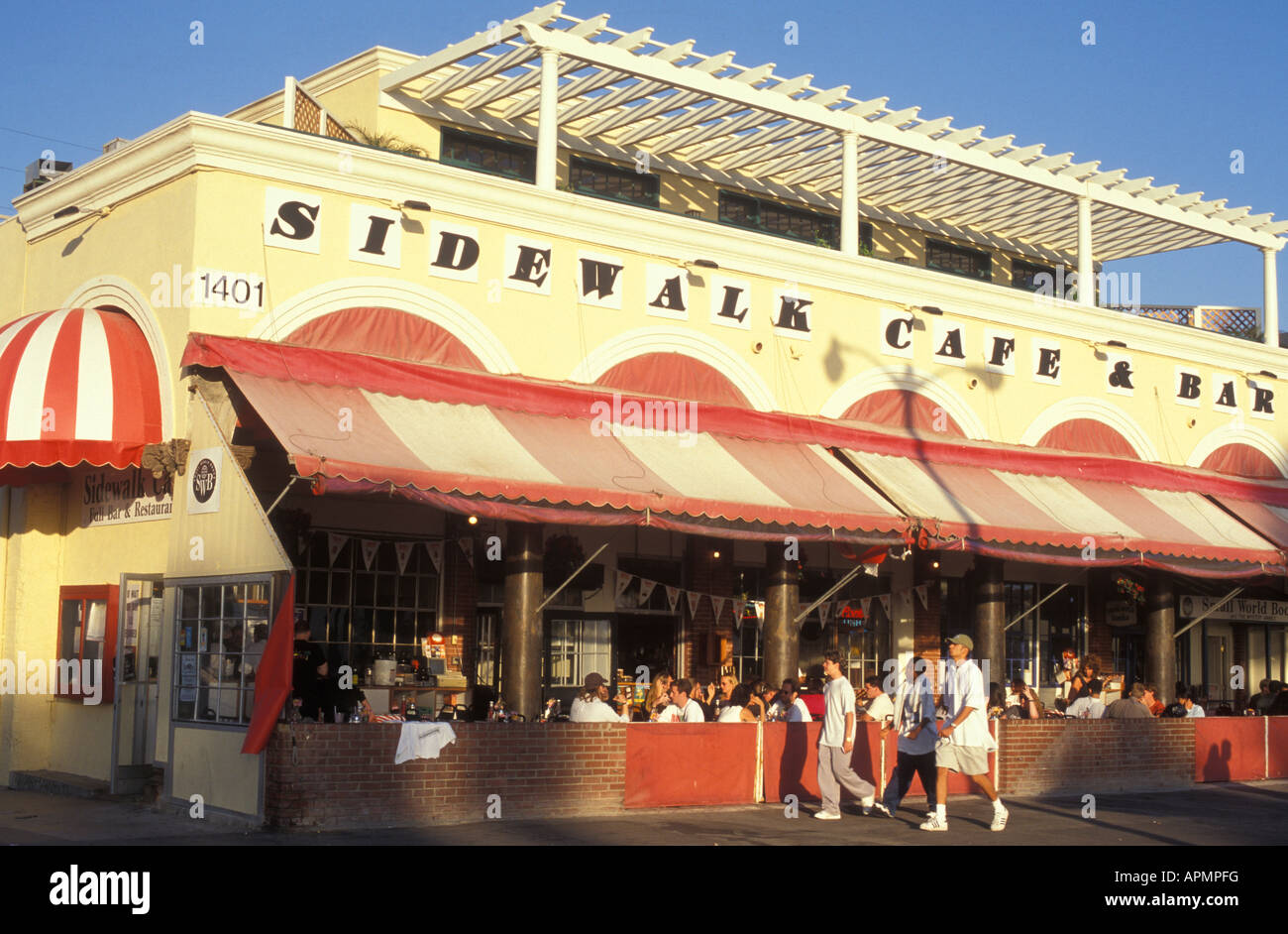 Sidewalk Cafe und Bar in Venice Beach Los Angeles Kalifornien USA Stockfoto