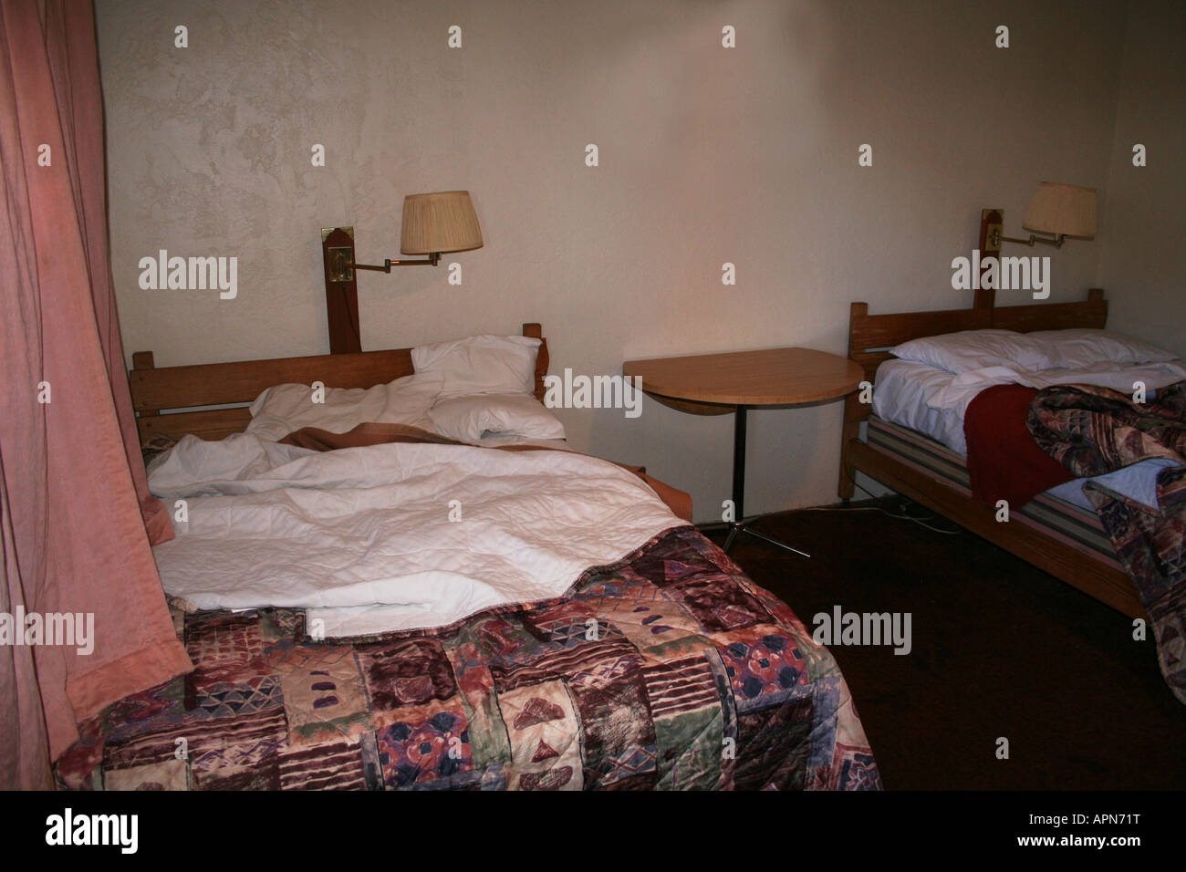 Dirty hotel room Fotos und Bildmaterial in hoher Auflösung Alamy