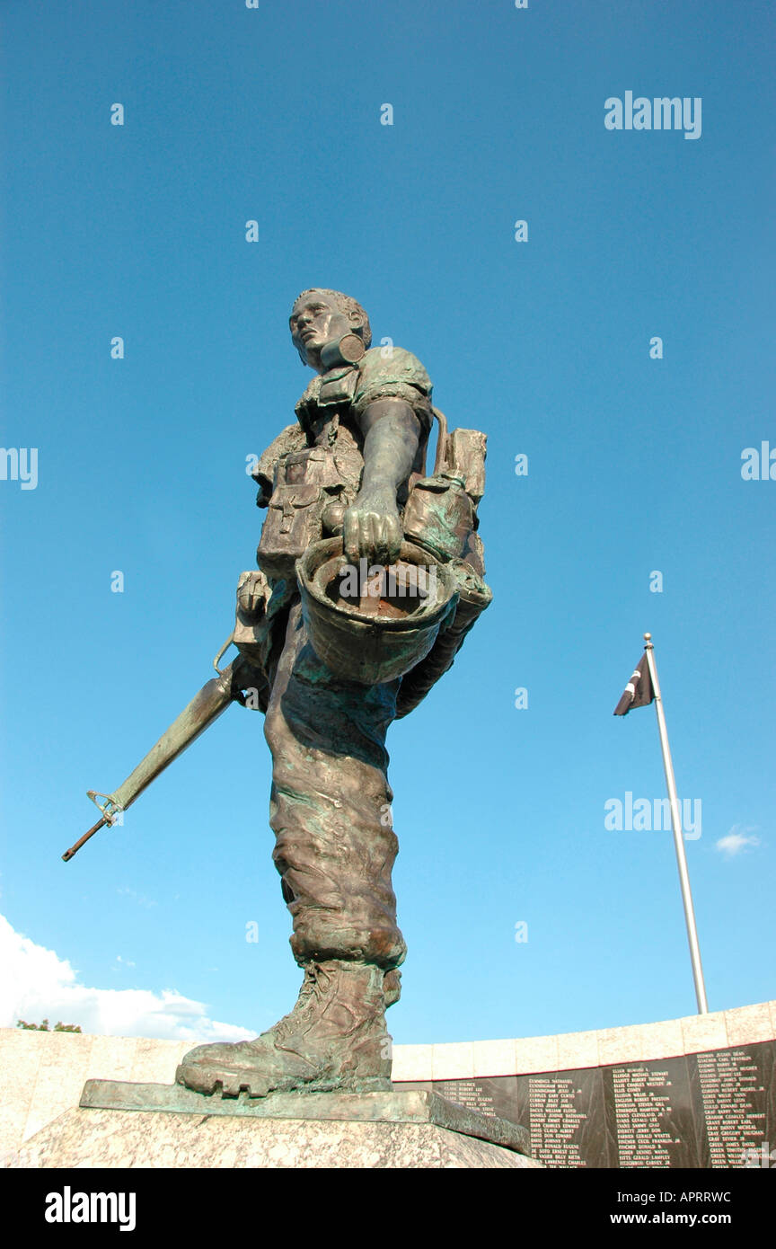 State Capitol in Little Rock Arkansas mit Vietnam Memorial für den Staat o Arkansas AR Stockfoto