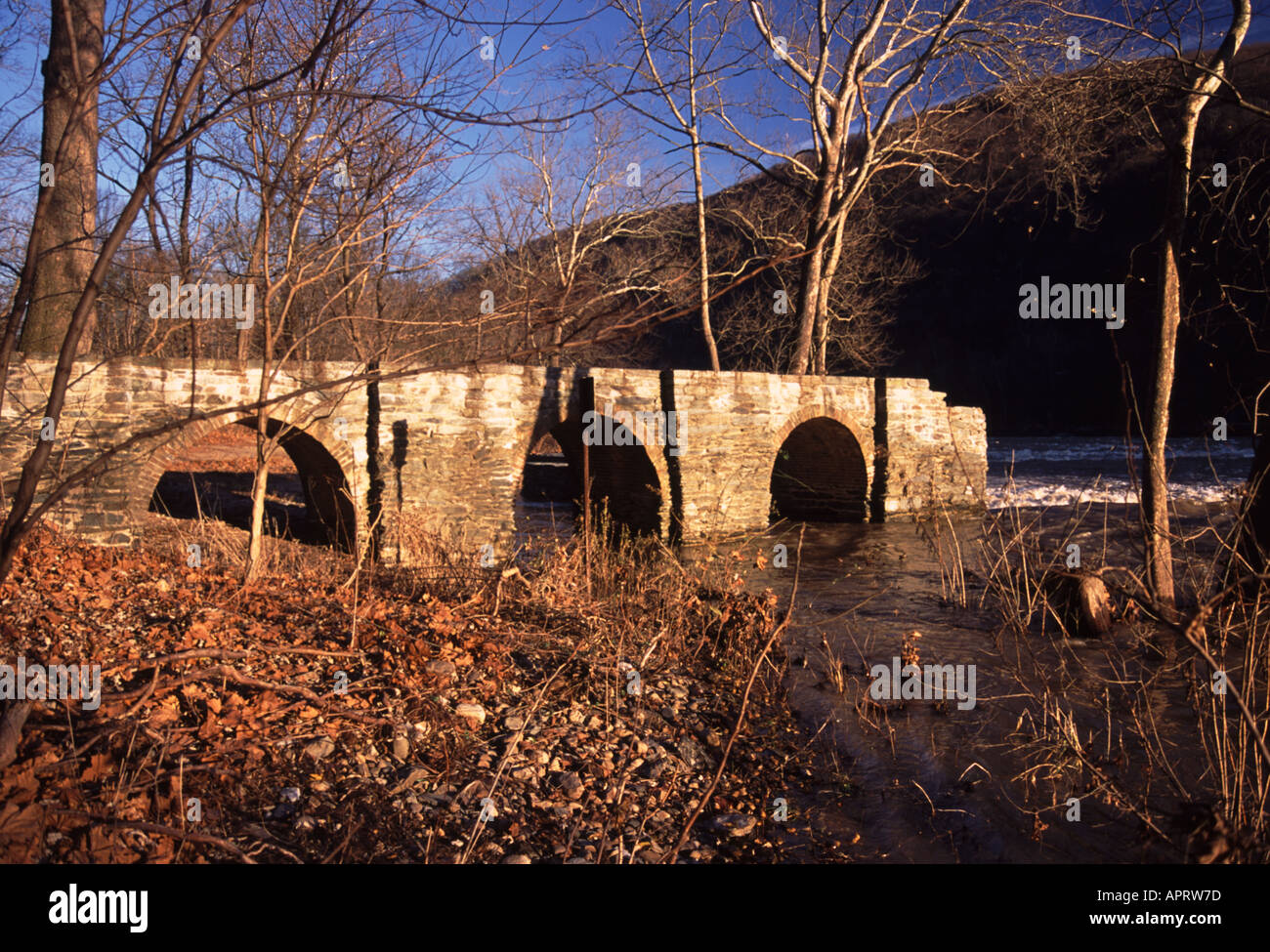 Mill Ruinen entlang Potomac River in Harpers Ferry, West Virginia Stockfoto