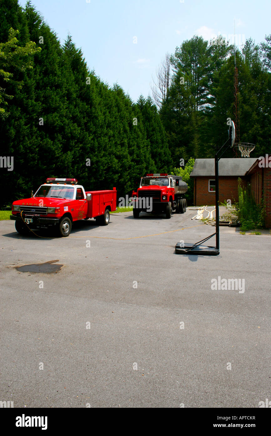 River Falls Fire Department Antik Vintage Wasserpumper und Feuerwehrfahrzeuge Stockfoto