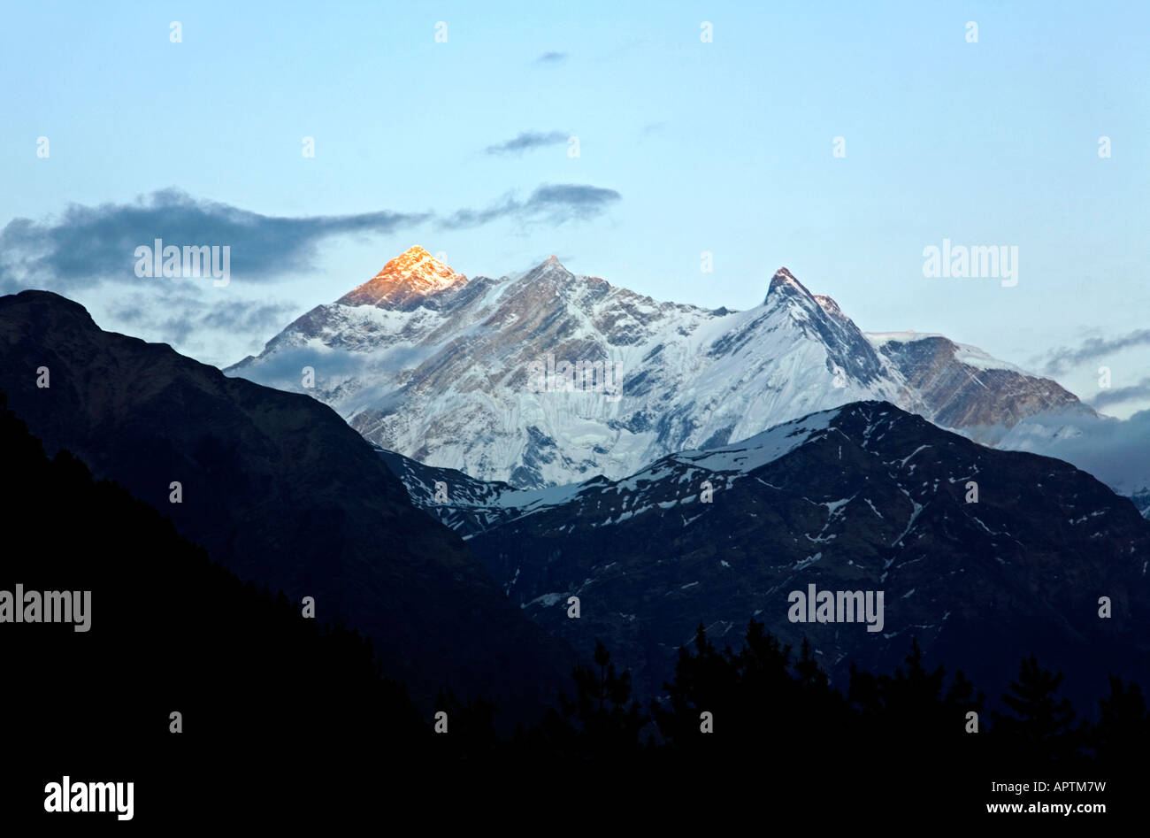 Sonnenuntergang über Annapurna 1 (8091m). Blick vom Kalapani Dorf. Annapurna Circuit Trek. Nepal Stockfoto