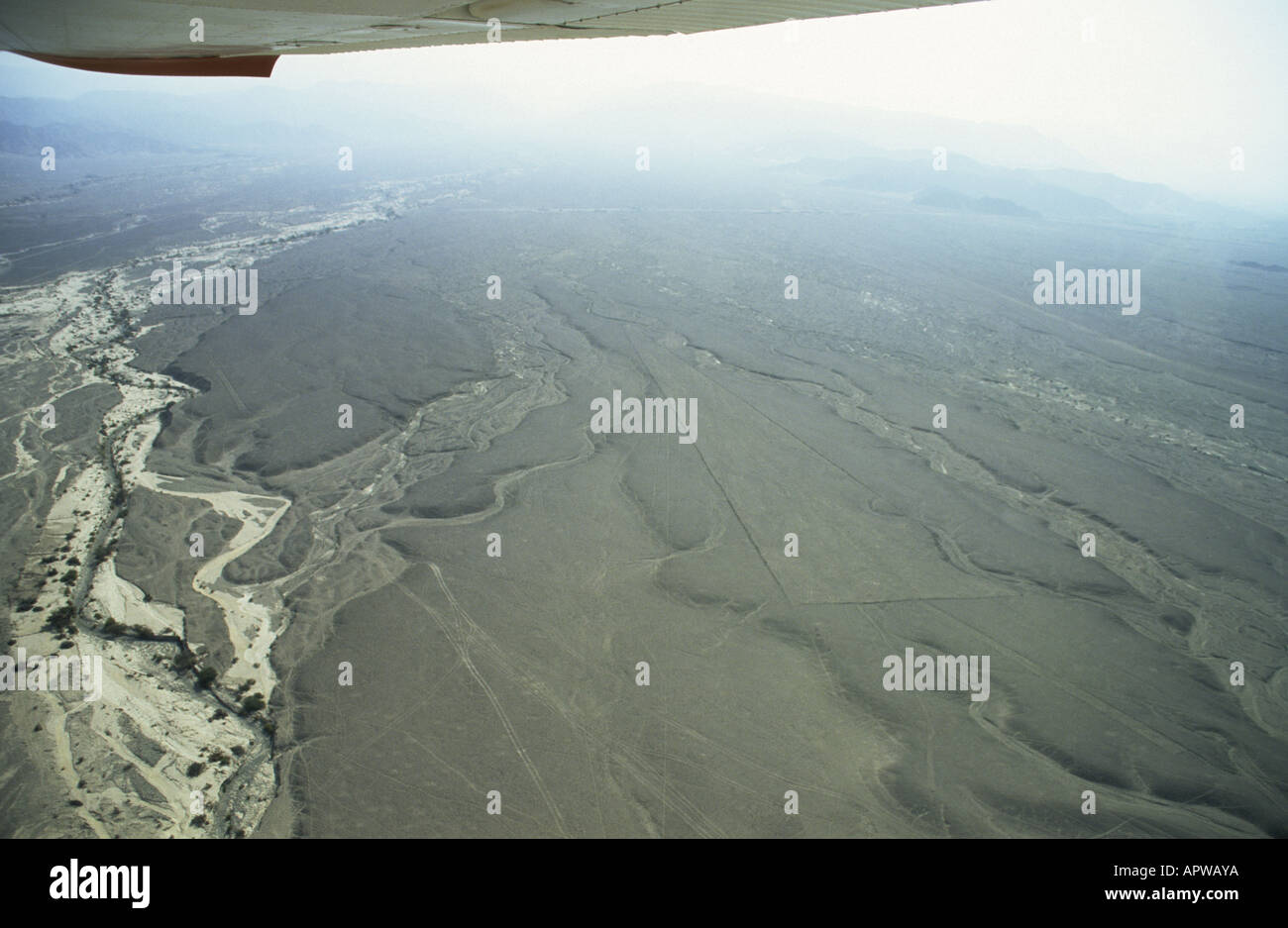 Blick auf die Nazca-Linien in der Wüste, Peru. Stockfoto