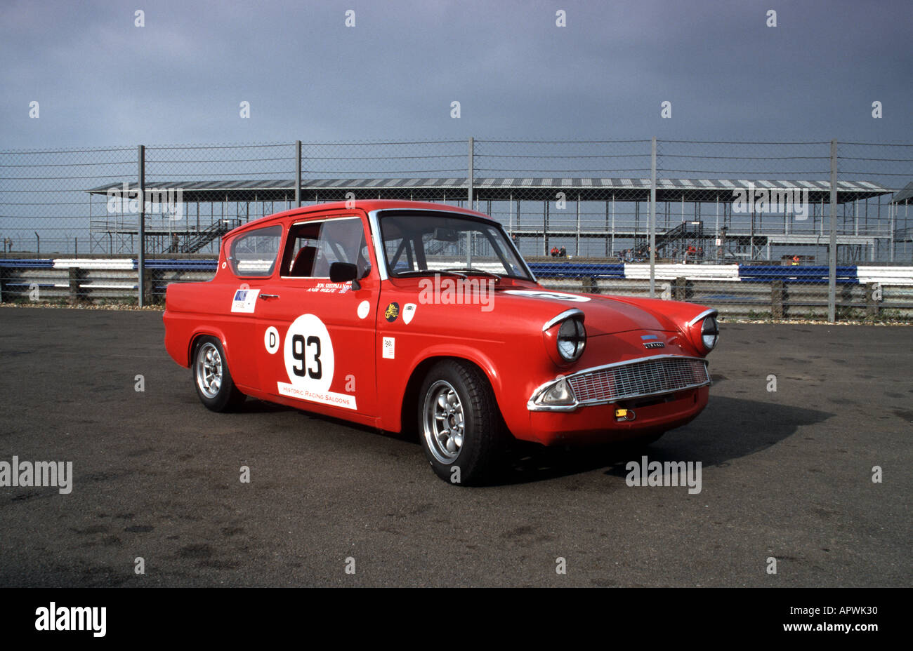 Ford Anglia 105E Schrägstrich 123E 1963. Silverstone 16.10.1999 Stockfoto