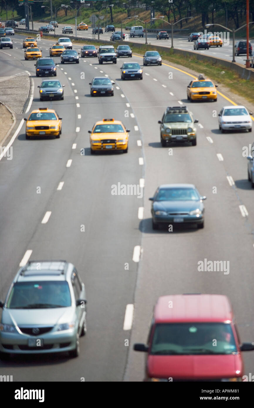 Verkehr auf der Autobahn Stockfoto