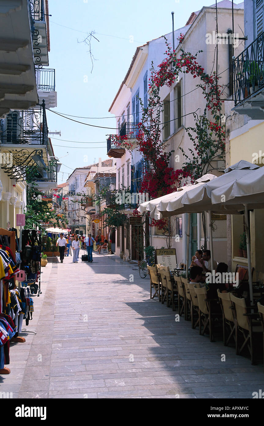 Leben auf der Straße in der Cita von Nafplio, Peloponnes, Griechenland Stockfoto