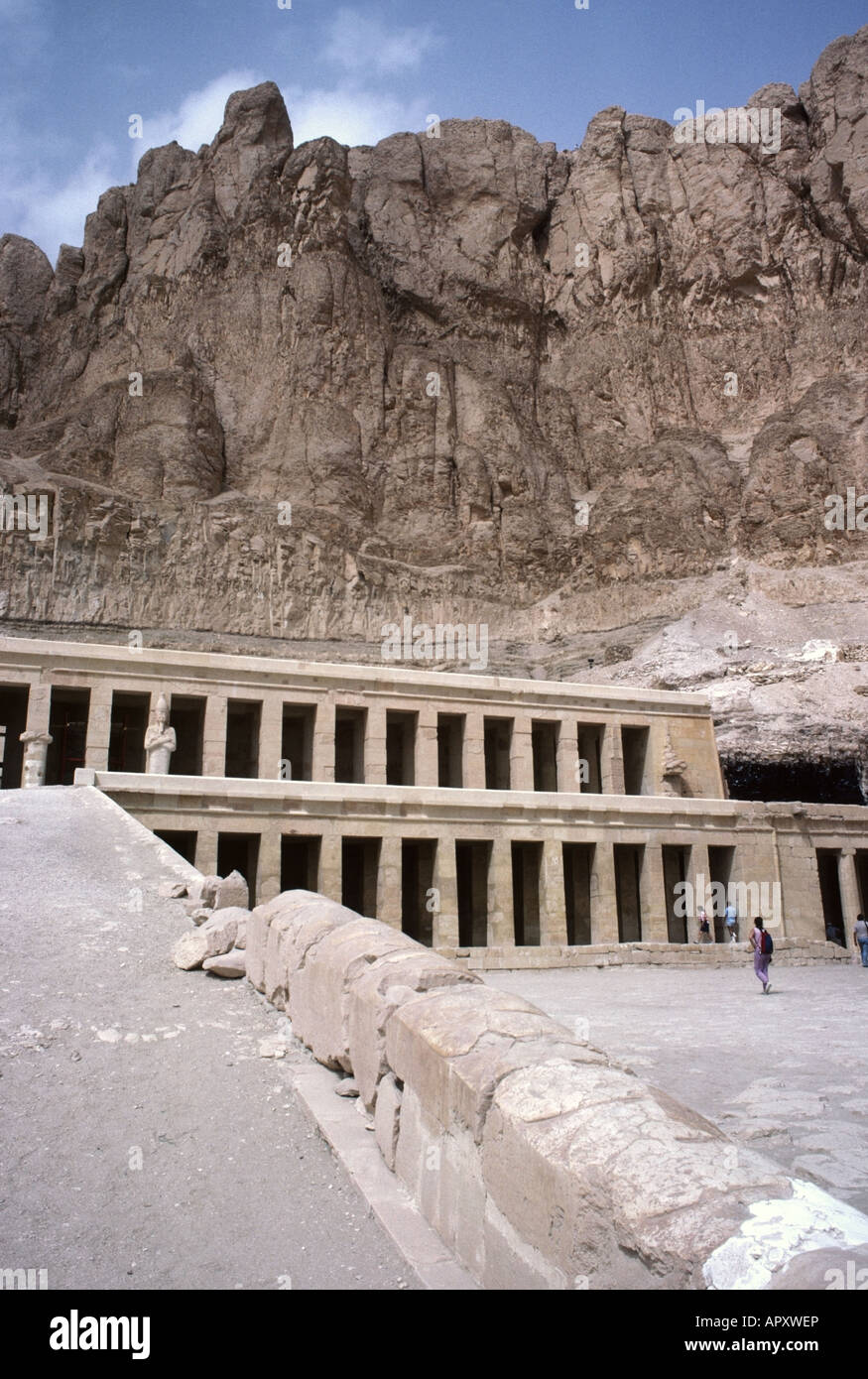 Totentempel der Hatschepsut in Deir el Bahri im Tal der Könige-Ägypten Stockfoto