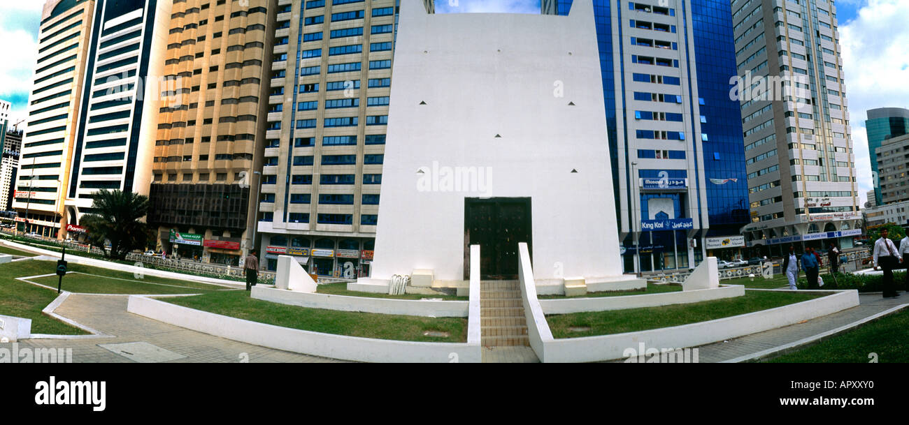 Abu Dhabi VAE City Centre Fort Skulptur Stockfoto