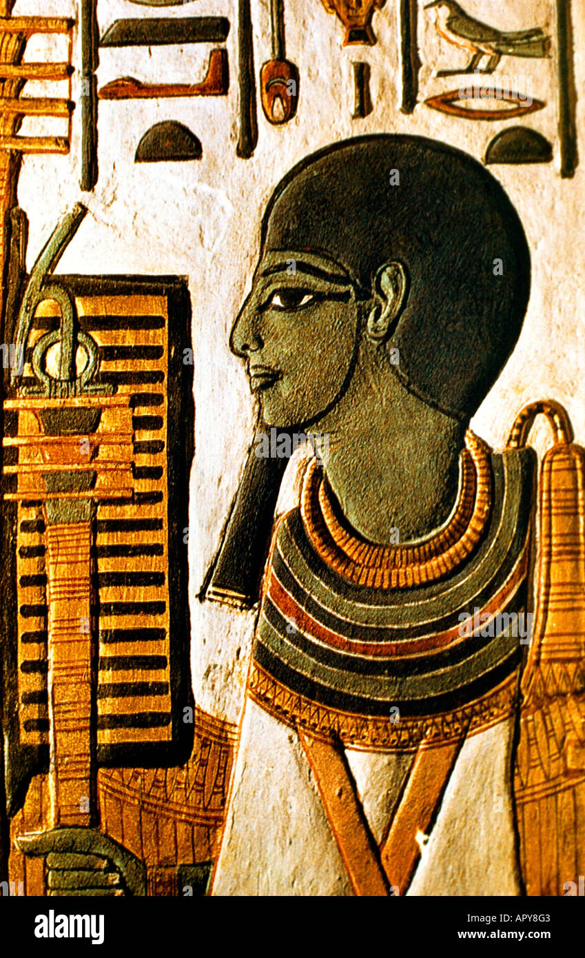 Luxor Ägypten Gemälde von Ptah der Schöpfer im Grab der Nefertari Stockfoto