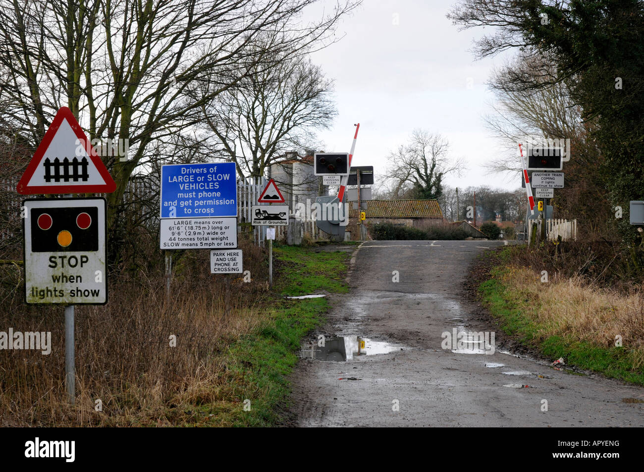 UN-gated Bauernhof Spur Eisenbahn Bahnübergang, North Yorkshire, England Stockfoto