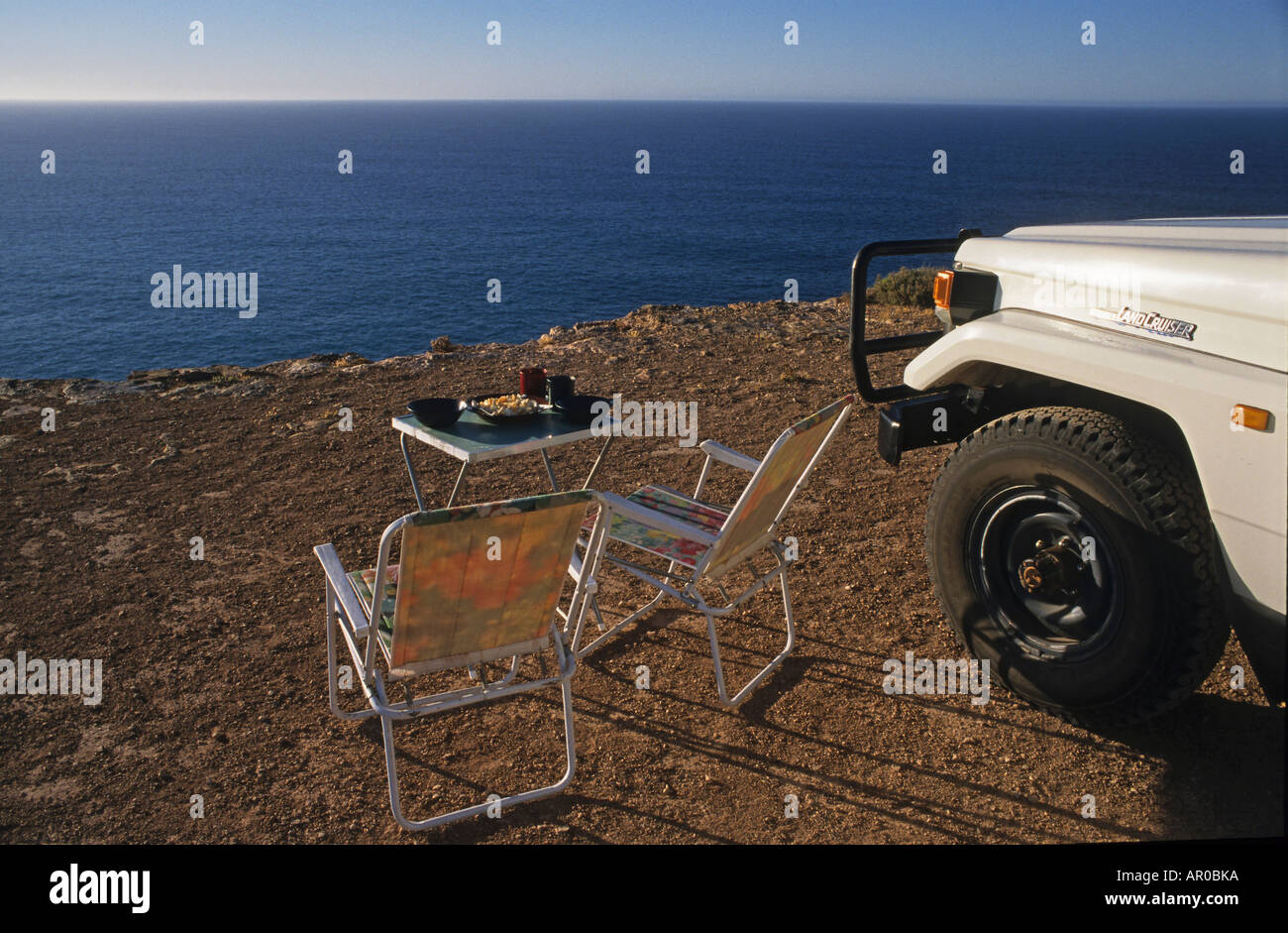 Nullabor Klippen, Great Australian Bight, Nullarbor, 4WD Rest in Bunda Cliffs, Eyre Highway, South Australia, Australien Stockfoto