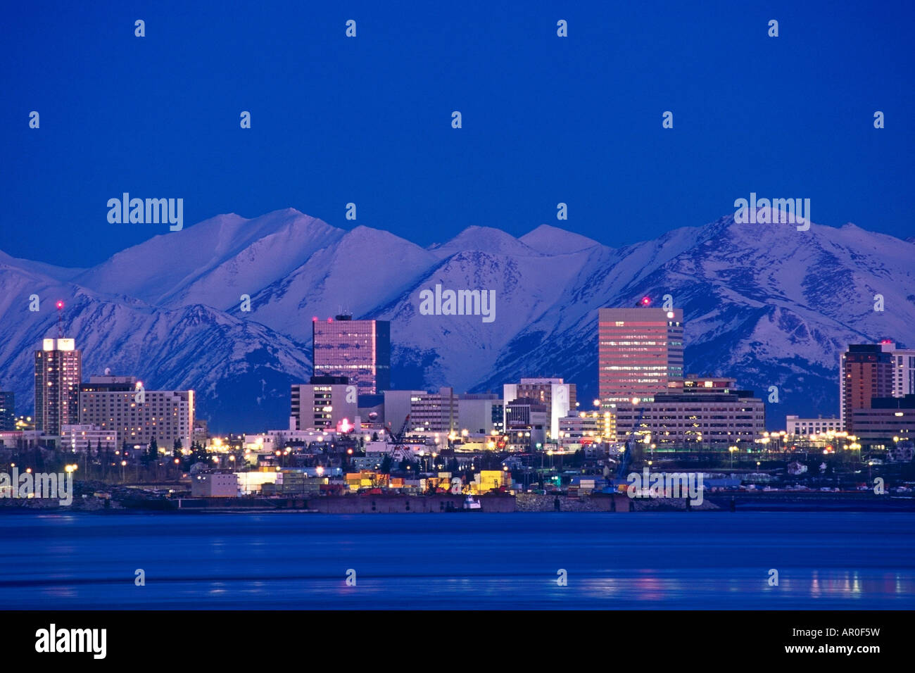 Anchorage Skyline bei Twilight Frühjahr SC Alaska Stockfoto