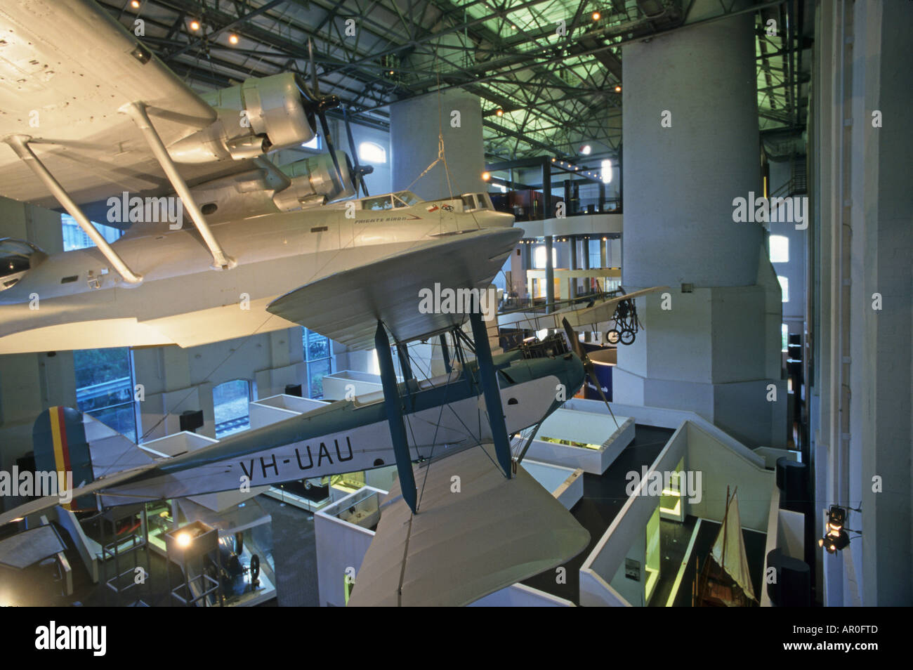 Flugzeuge im Powerhouse Museum, Sydney, Australien-NSW, Powerhouse Museum, Exponate Ultimo, australische Erfindungen und Leistung Stockfoto