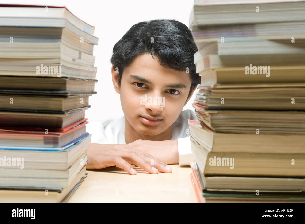 Teenager mit Büchern, Porträt Stockfoto