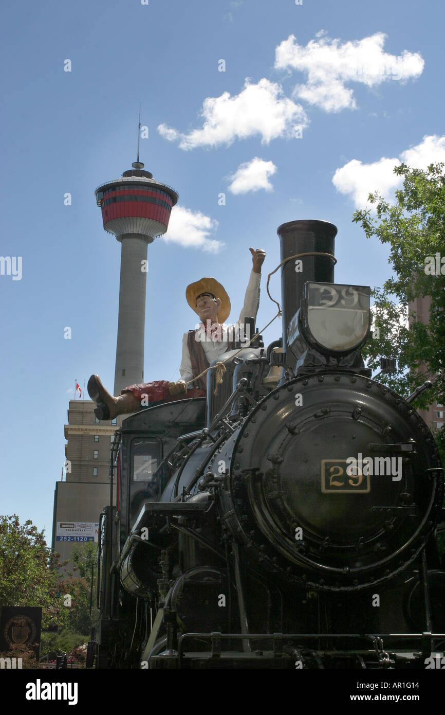 Architektur-Cowboy sitzt auf einer Dampfmaschine bei der Calgary Stampede-show Stockfoto