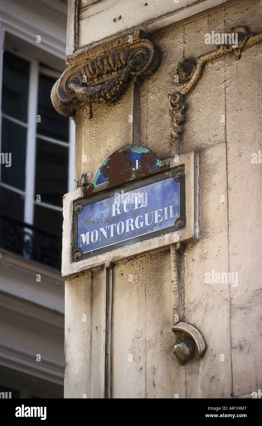 Französische Emaille Straßenschild, Rue Montorgueil, Paris, Frankreich Stockfoto