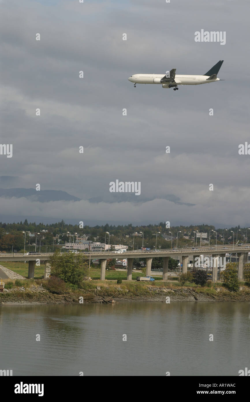 Passagier Flugzeug "Kommt für eine Landung" "Vancouver, British Columbia, Kanada" Stockfoto