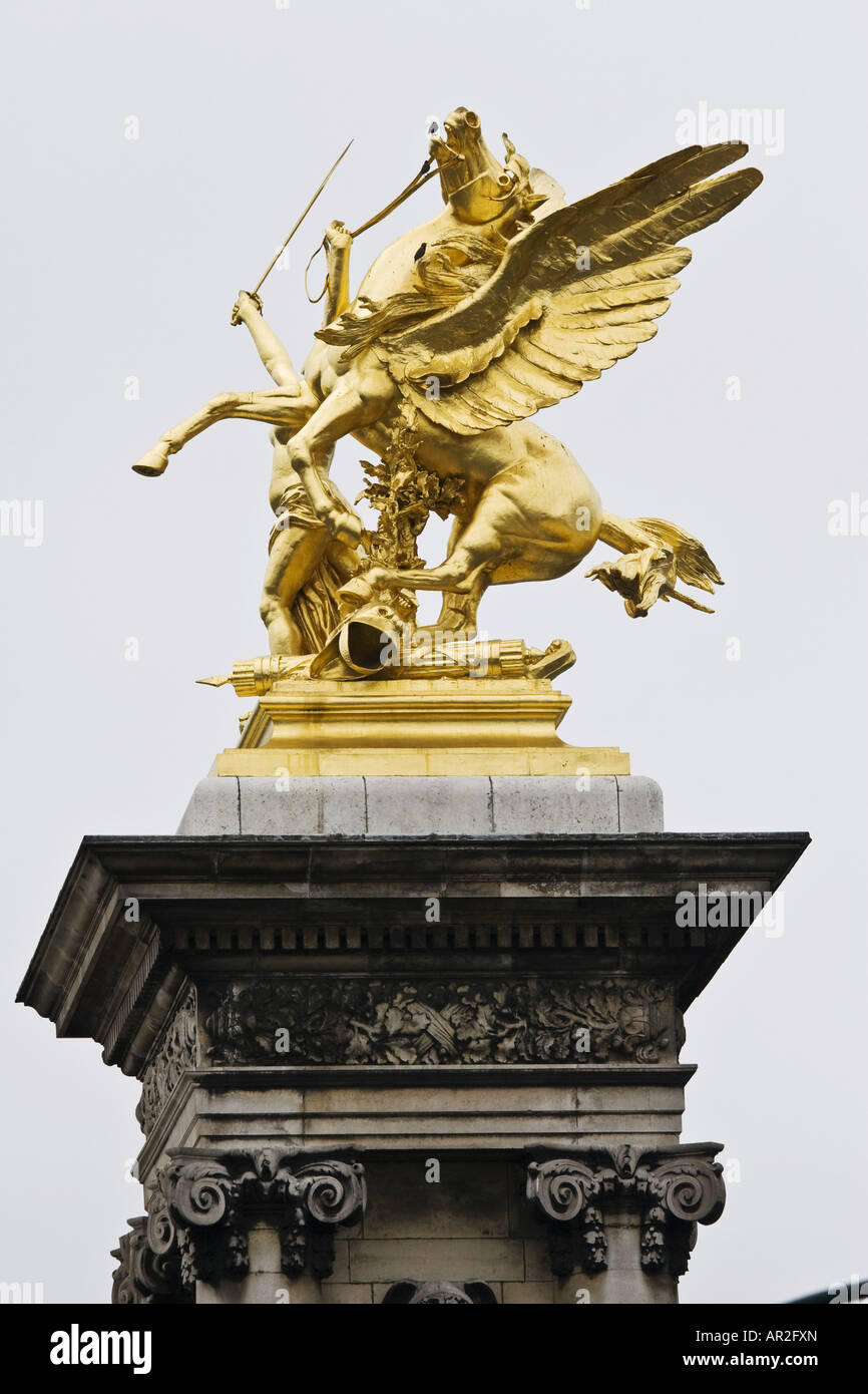 Skulptur auf Pont Alexandre, Frankreich, Paris Stockfoto