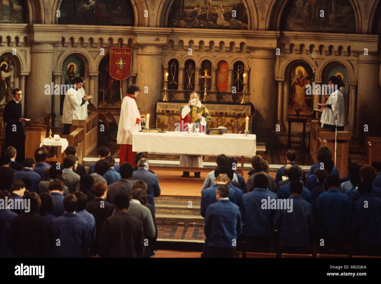 Heilige Kommunion, Weihnachten Dienst, anglikanischen Kapelle HMP Wormwood Scrubs Stockfoto