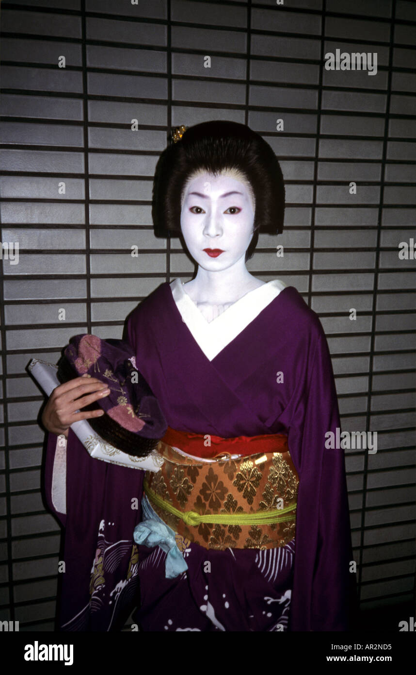 Geisha in lila Kimono, Kyoto, Japan. Stockfoto