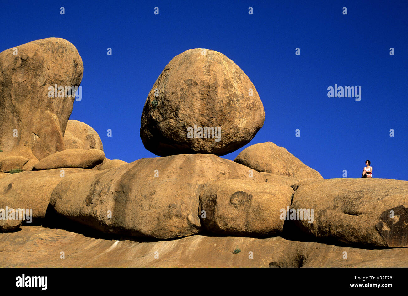 Riesige Felsbrocken am Spitzkoppe, Namibia, Südliches Afrika. Stockfoto