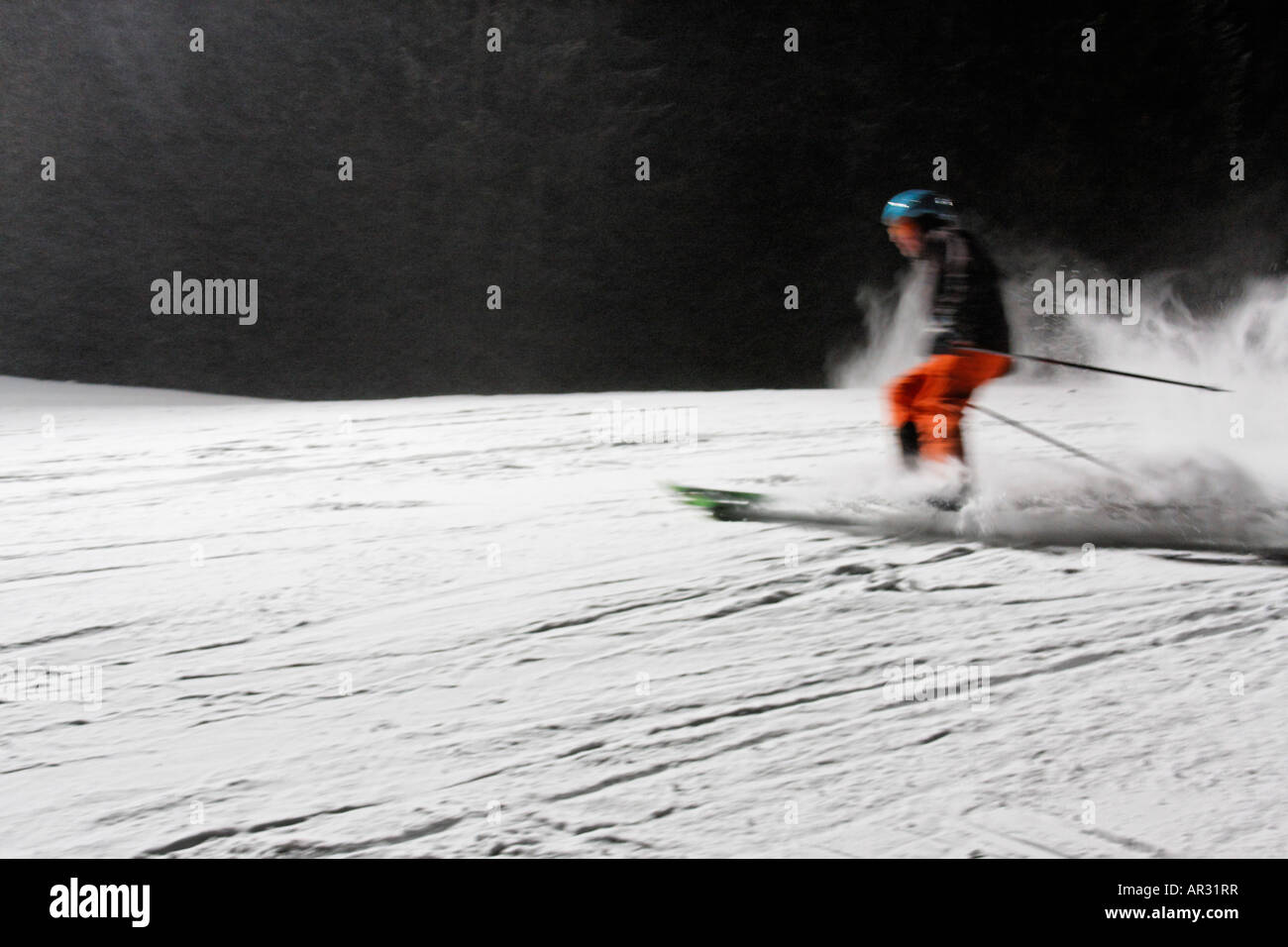 Nachtskilauf in Seefeld, Tirol, Österreich Stockfoto