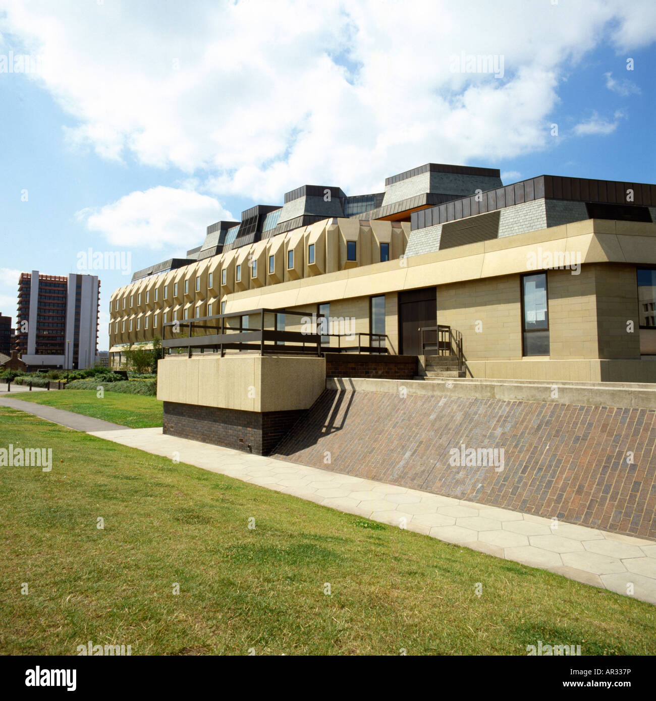 Rathaus-Erweiterung in 80 s Sheffield, Großbritannien Stockfoto