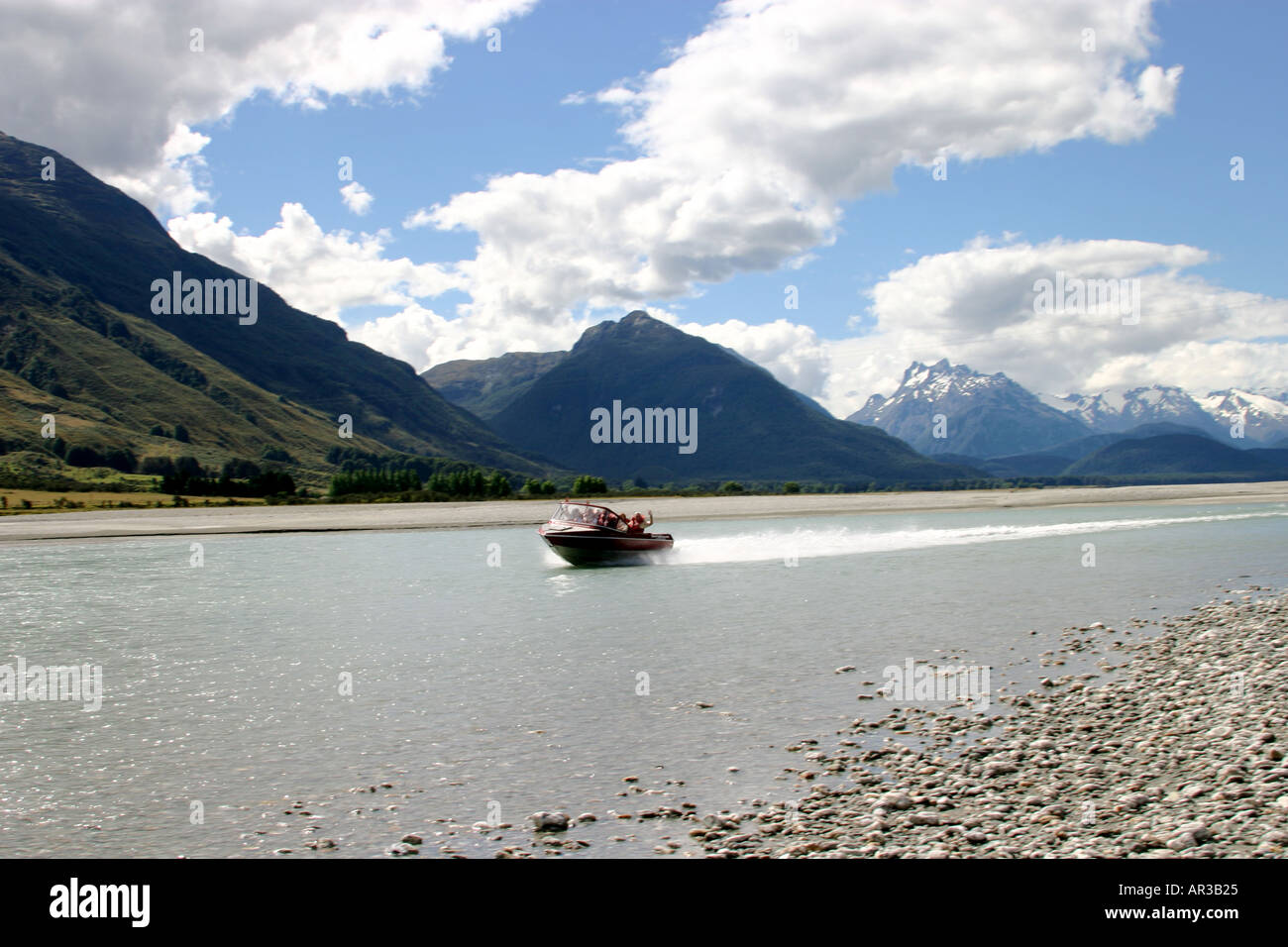 Jetboot Fahren auf Dart River Südinsel Neuseeland Stockfoto