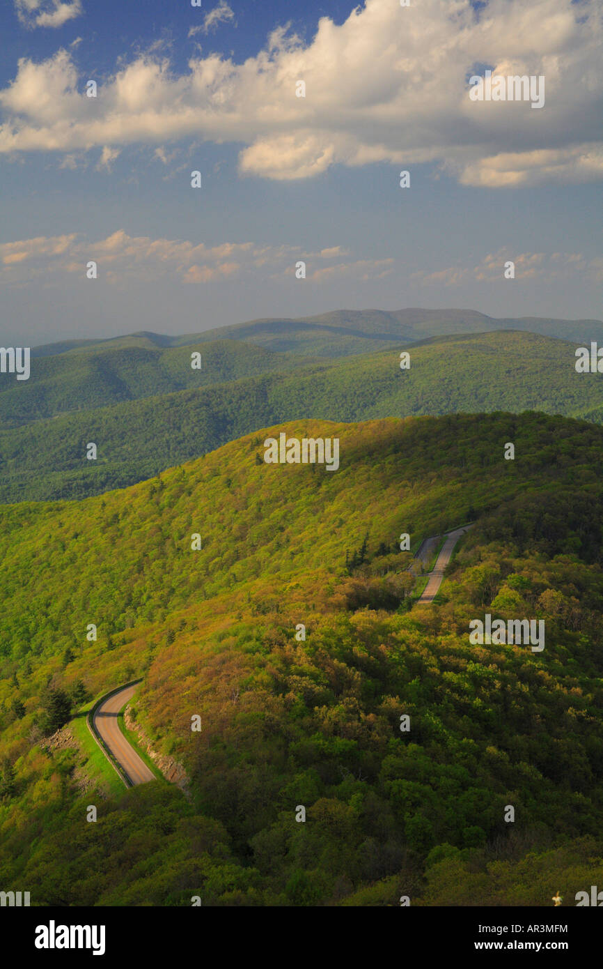 Skyline Drive, gesehen vom Appalachian Trail, kleinen steinigen Mensch-Berg, Shenandoah-Nationalpark, Virginia, USA Stockfoto