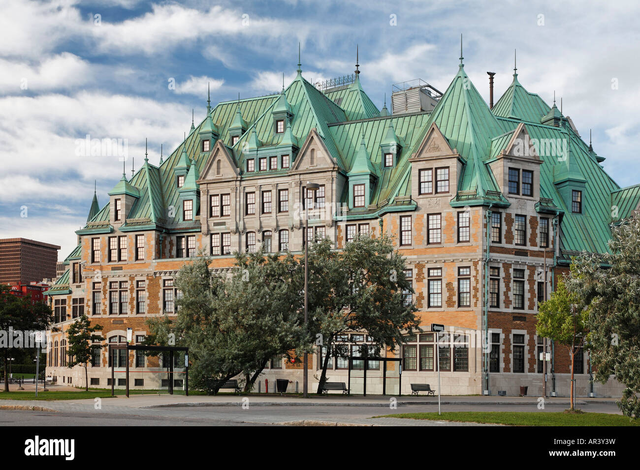 Das historische Gebäude des Department of Human Resources Development ist der französischen Chateau-Stil-Architektur, Québec (Stadt) Stockfoto