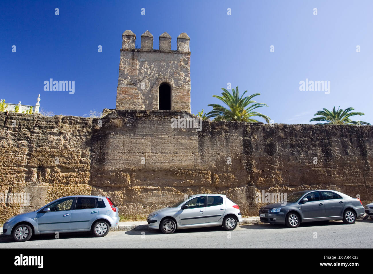 Turm der mittelalterlichen Stadtmauer, Sevilla, Spanien Stockfoto