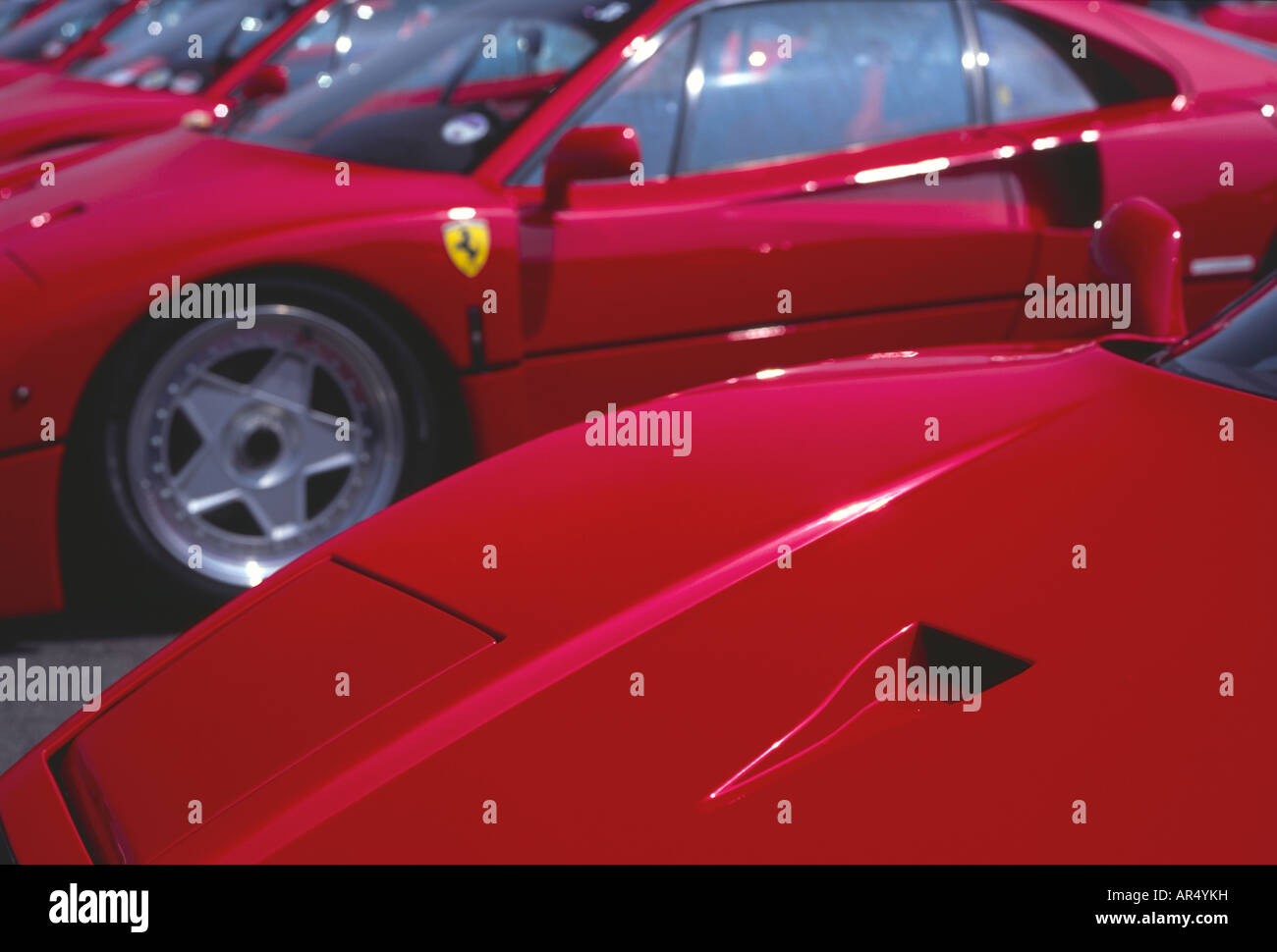 Ferraris bei Ferrari Owners club treffen Silverstone UK 10. Juni 2007 Kamera Mamiya 645 Fuji Velvia-Film Stockfoto