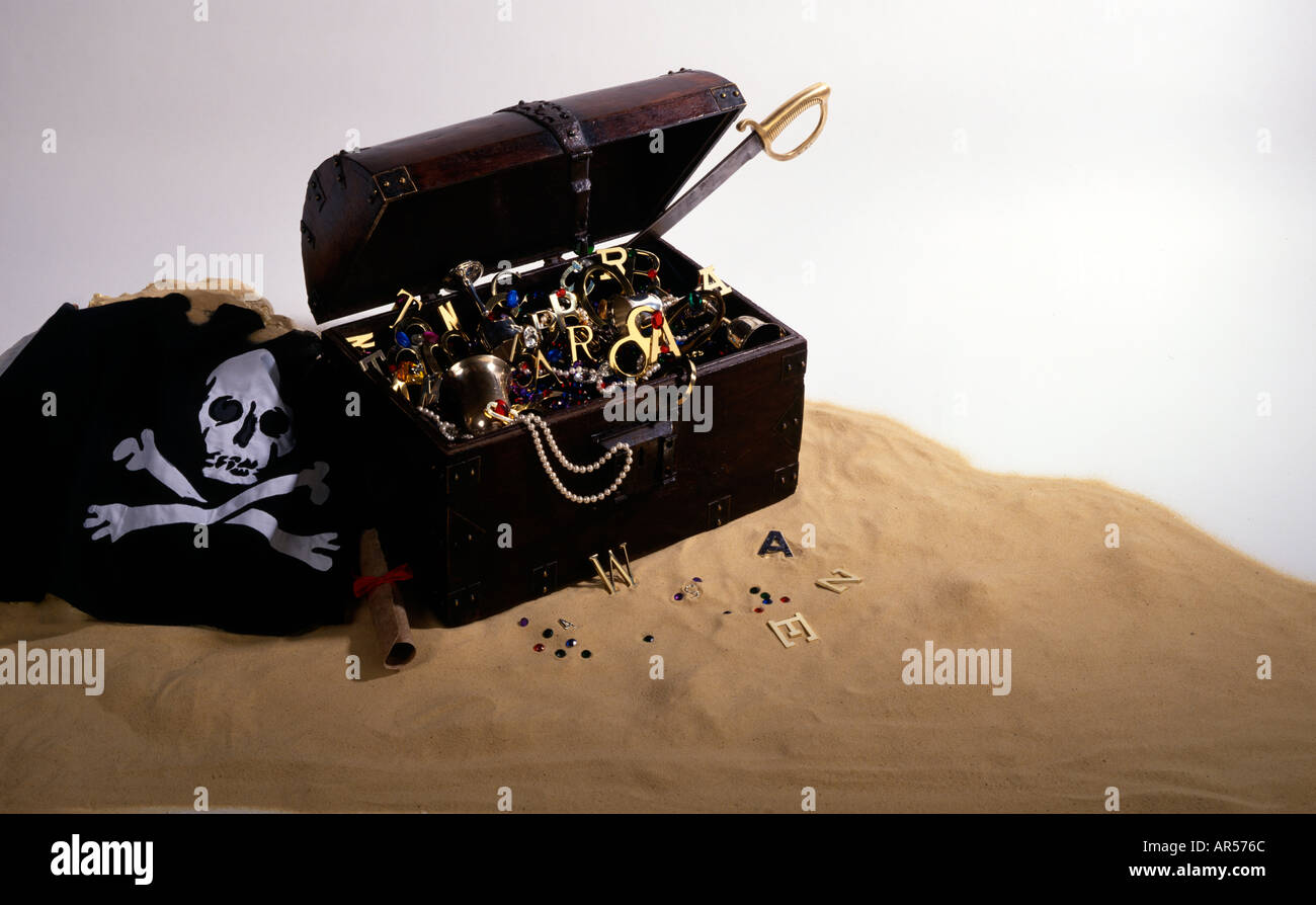 Pirate Treasure Stockfotos und -bilder Kaufen - Alamy