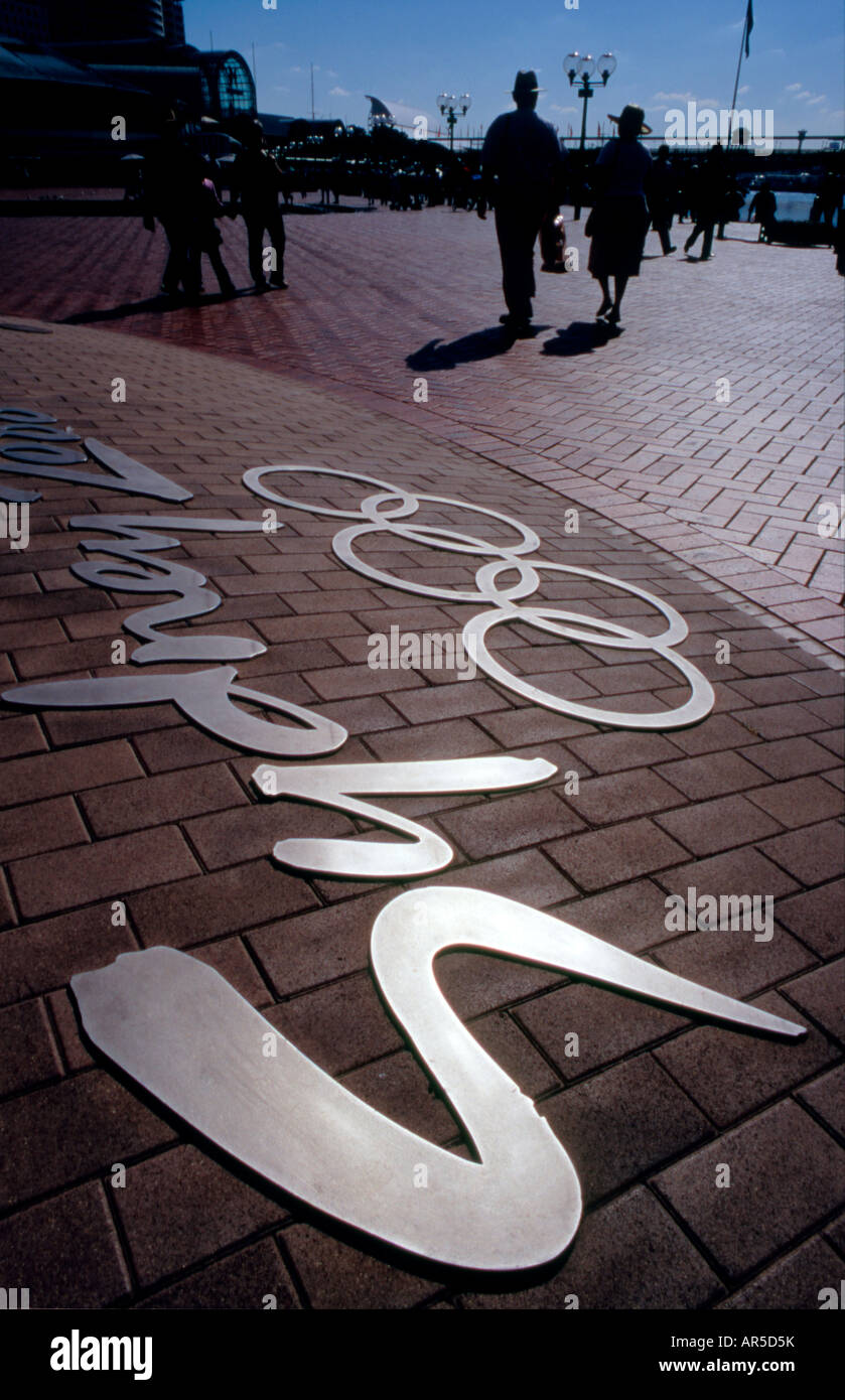 Logo der Olympischen Spiele 2000 in Sydney am Darling Harbour Stockfoto
