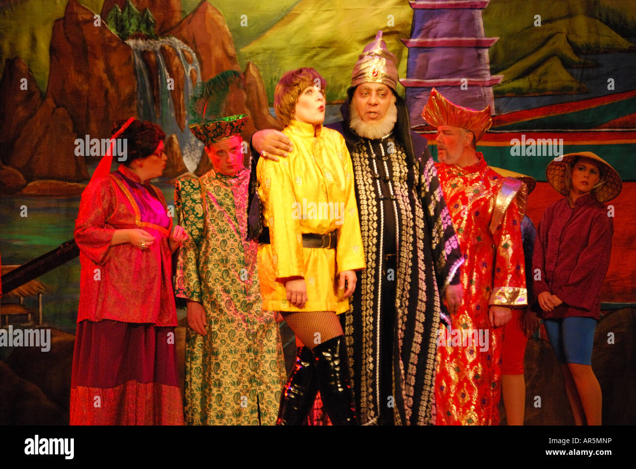 "Aladdin" Pantomime spielen, Concorde Club, Middlesex, England, Vereinigtes Königreich Stockfoto