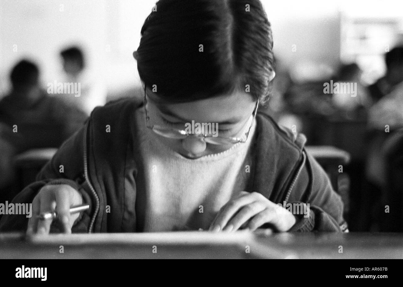 Studium an der Weifang School China Girl Stockfoto